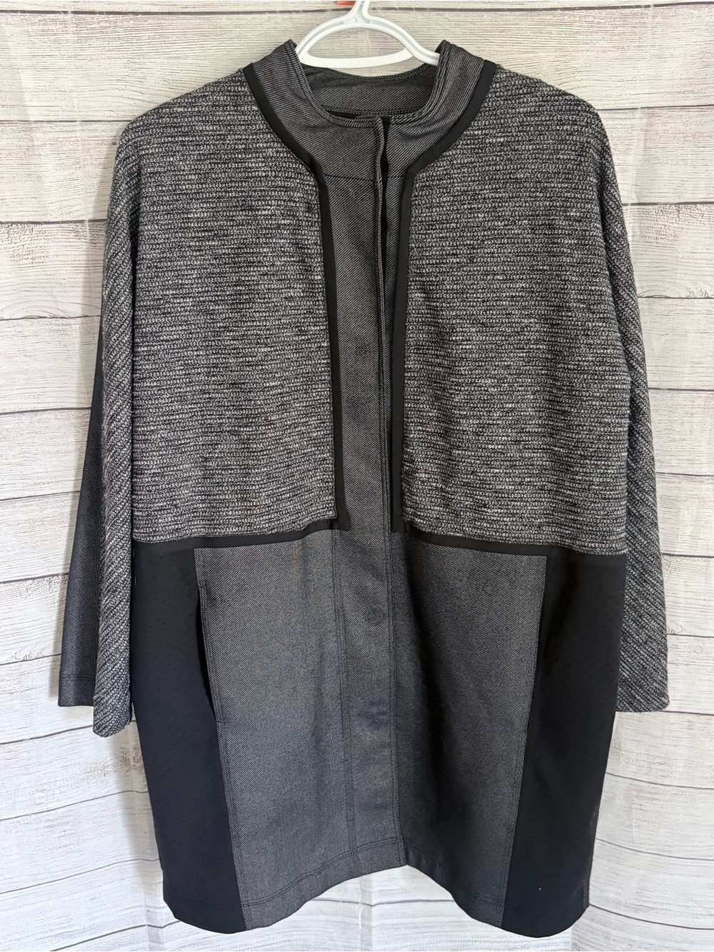 LULULEMON Cocoon Car Coat Size Medium